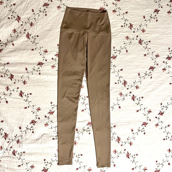 Mika Yoga Wear, Tan Legging, Size Small - Picture 2 of 4